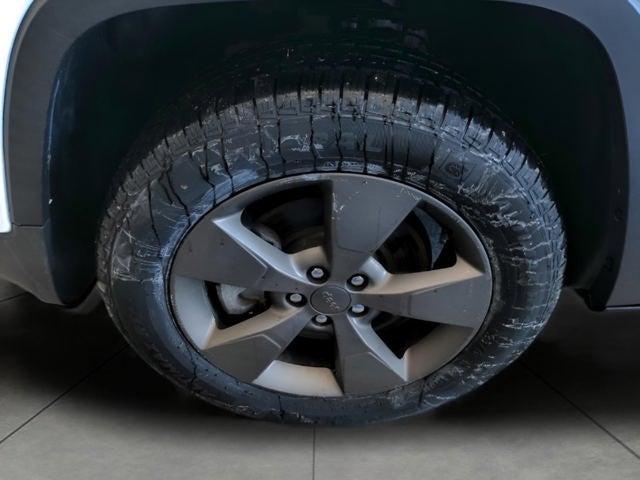 2017 Jeep Cherokee 75th Anniversary Edition