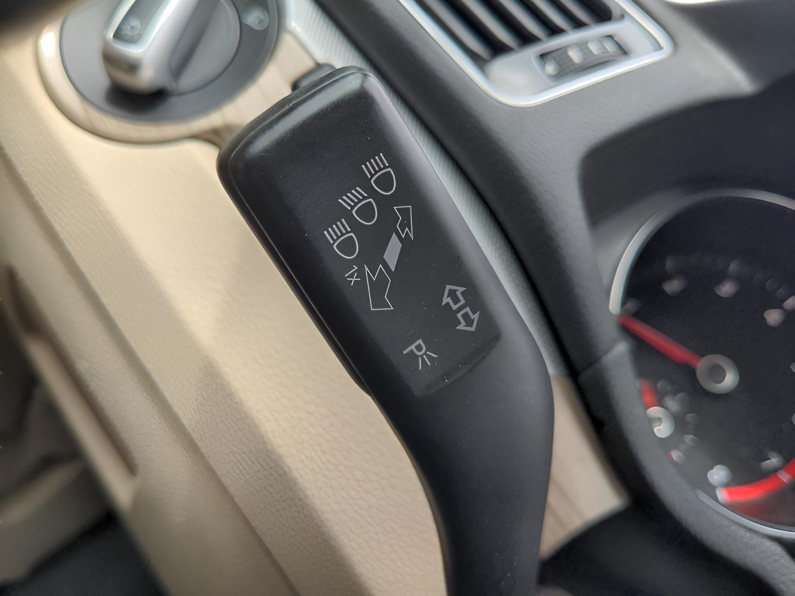 2017 Volkswagen Passat 1.8T SE w/Technology