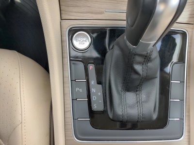 2017 Volkswagen Passat 1.8T SE w/Technology