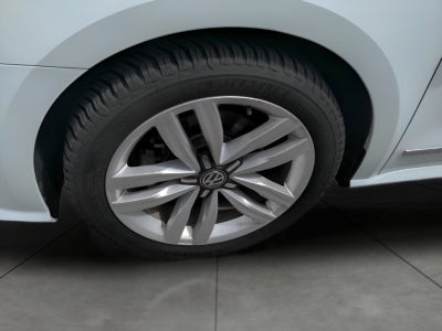 2017 Volkswagen Passat 1.8T SE w/Technology