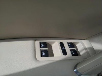 2017 Volkswagen Passat 1.8T SE w/Technology