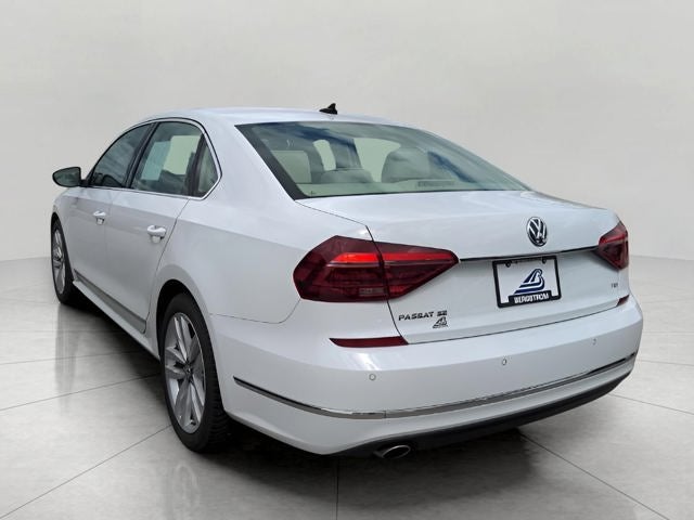 2017 Volkswagen Passat 1.8T SE w/Technology