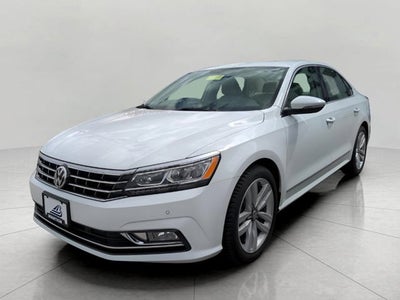 2017 Volkswagen Passat 1.8T SE w/Technology