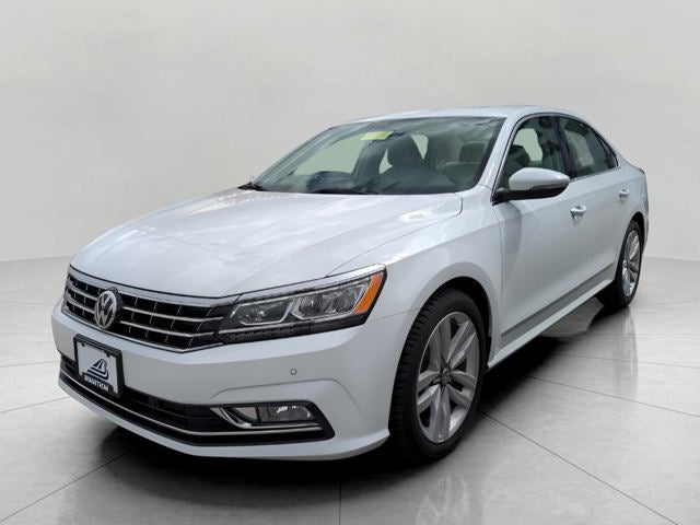 2017 Volkswagen Passat 1.8T SE w/Technology