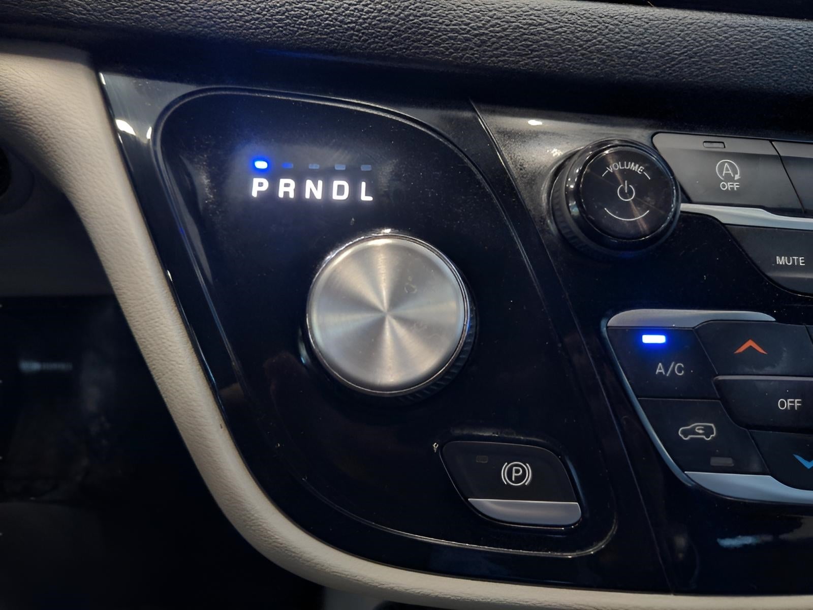 2020 Chrysler Voyager LXI