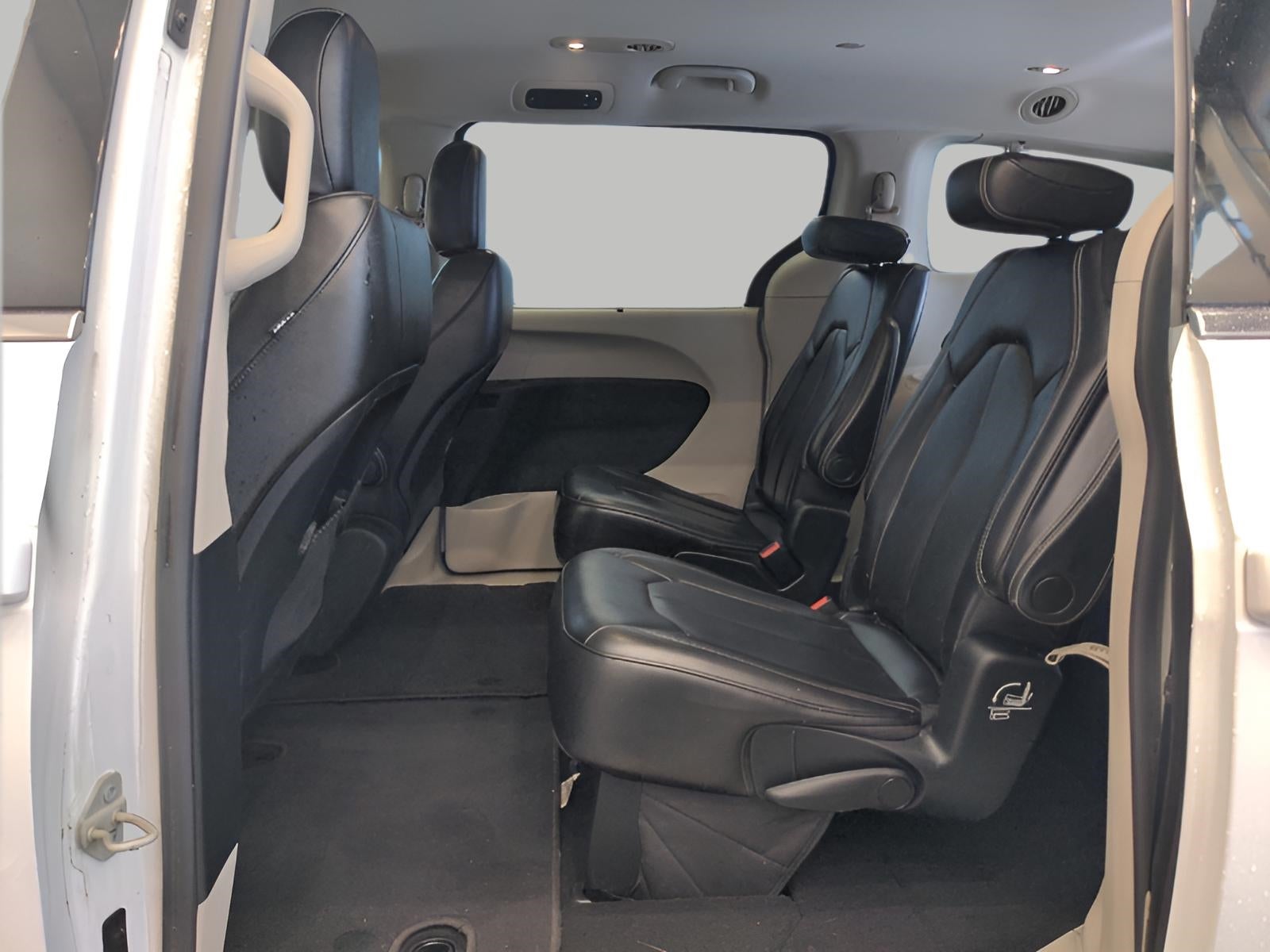 2020 Chrysler Voyager LXI