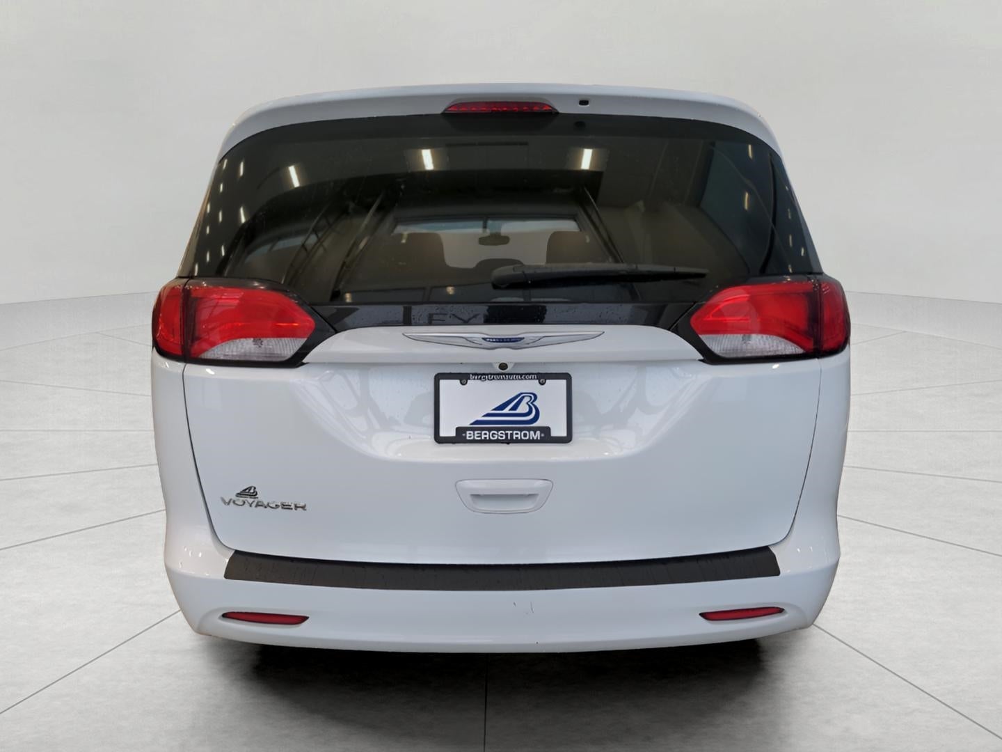 2020 Chrysler Voyager LXI