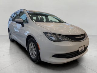 2020 Chrysler Voyager