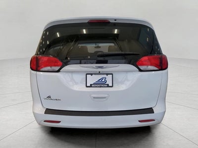 2020 Chrysler Voyager LXI
