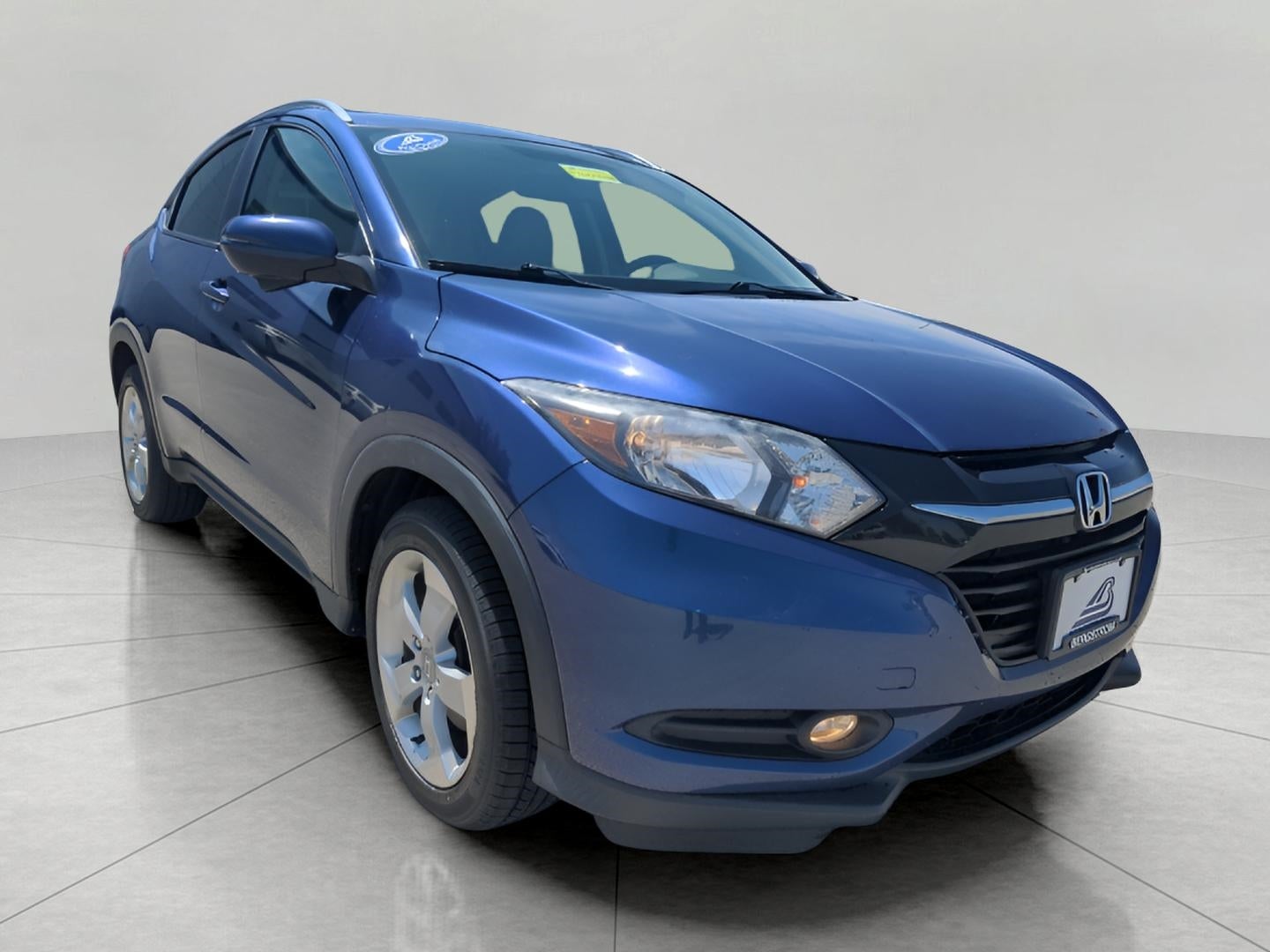 2016 Honda HR-V EX-L Navi AWD's photo