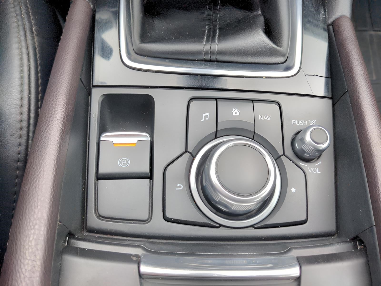 2018 Mazda Mazda3 5-Door Touring