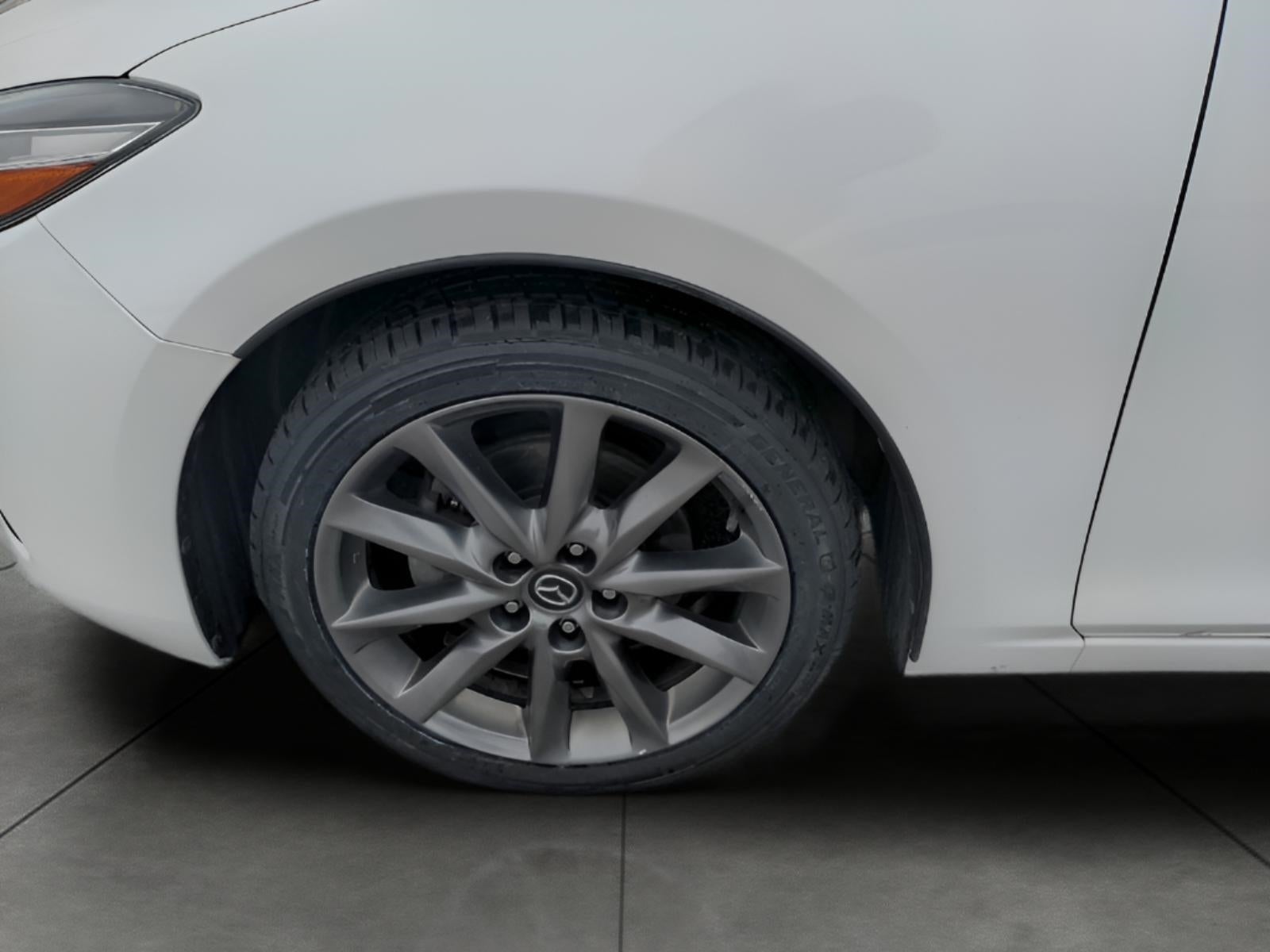 2018 Mazda Mazda3 5-Door Touring