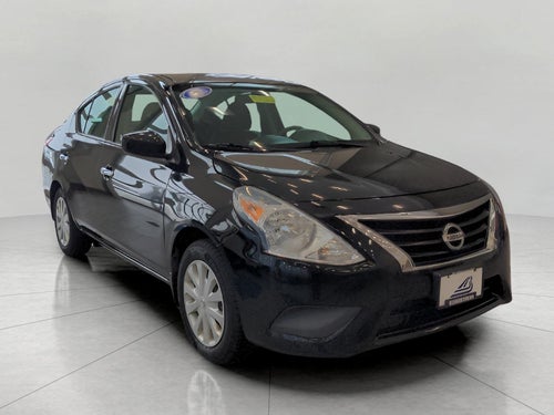 2016 Nissan Versa SV