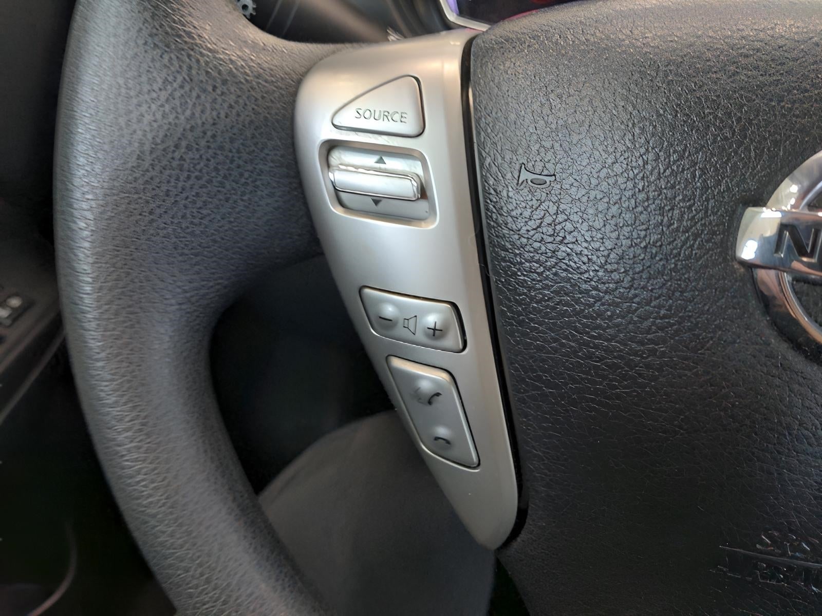 2016 Nissan Versa SV