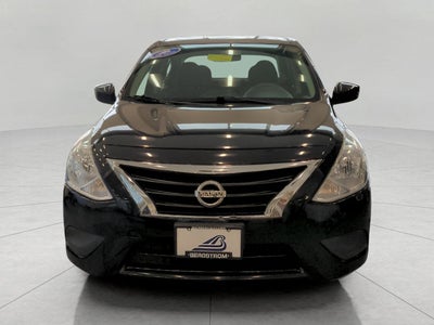 2016 Nissan Versa SV