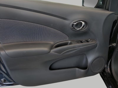 2016 Nissan Versa SV