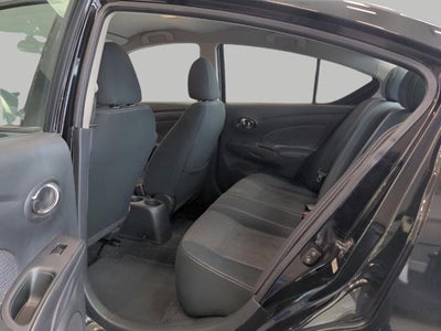 2016 Nissan Versa SV