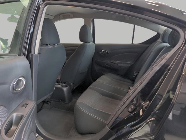 2016 Nissan Versa SV