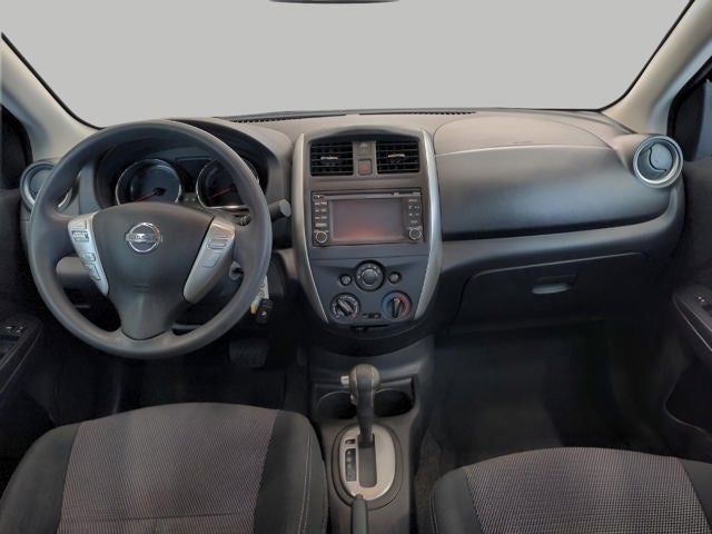 2016 Nissan Versa SV