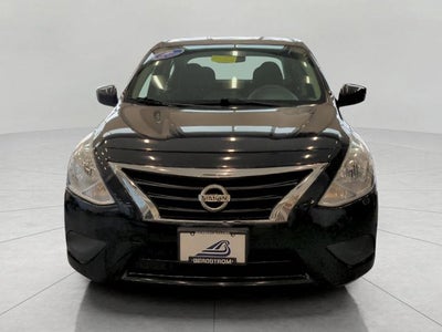 2016 Nissan Versa SV