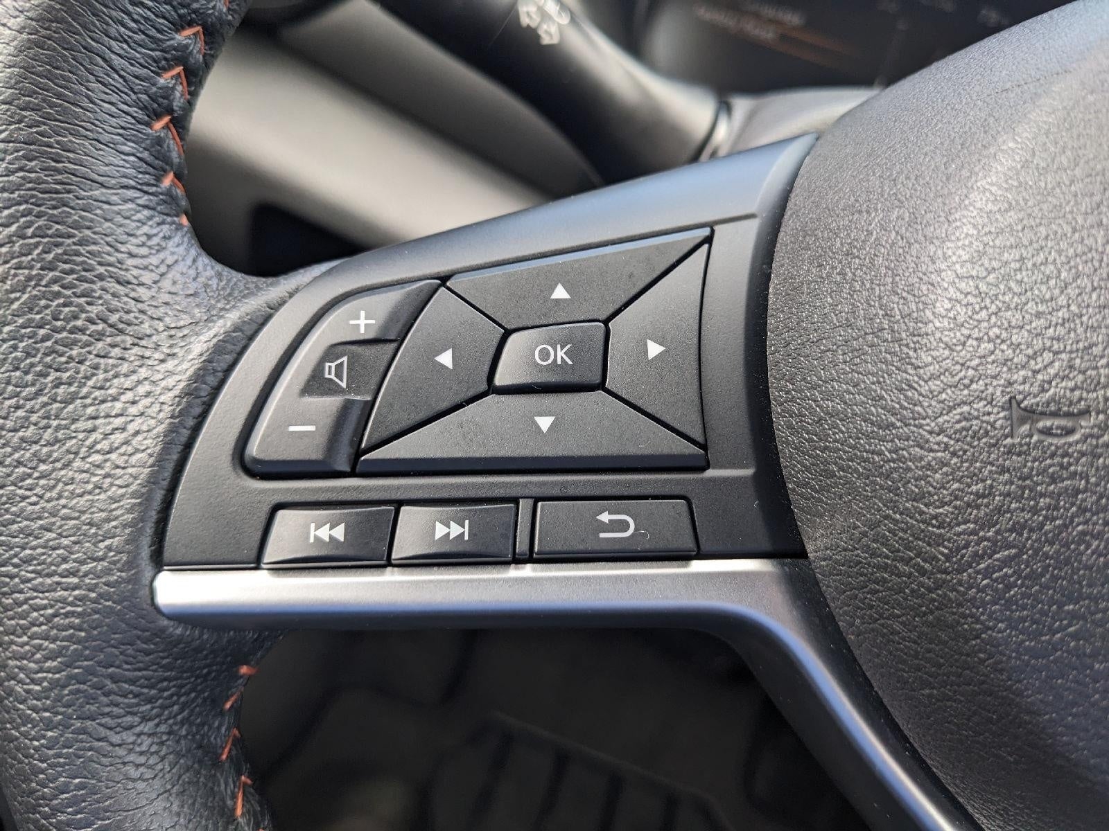 2021 Nissan Kicks SR