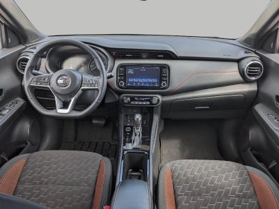 2021 Nissan Kicks SR