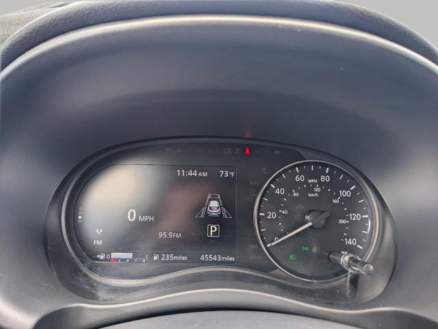 2021 Nissan Kicks SR