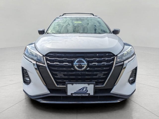 2021 Nissan Kicks SR