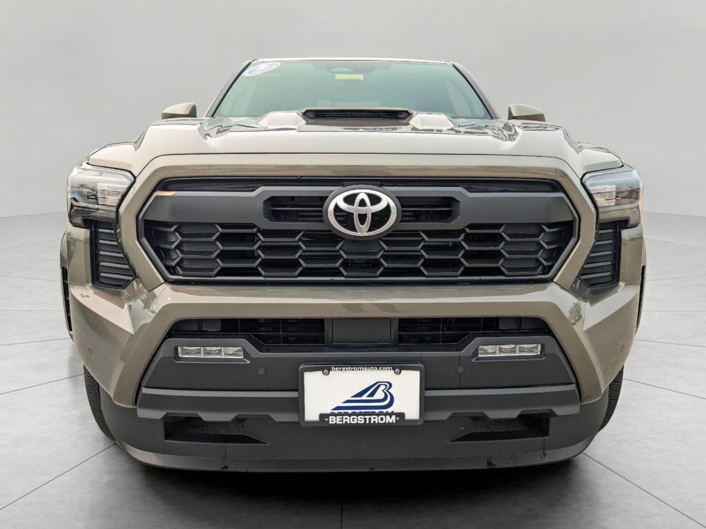 2025 Toyota Tacoma TRD Sport Hybrid