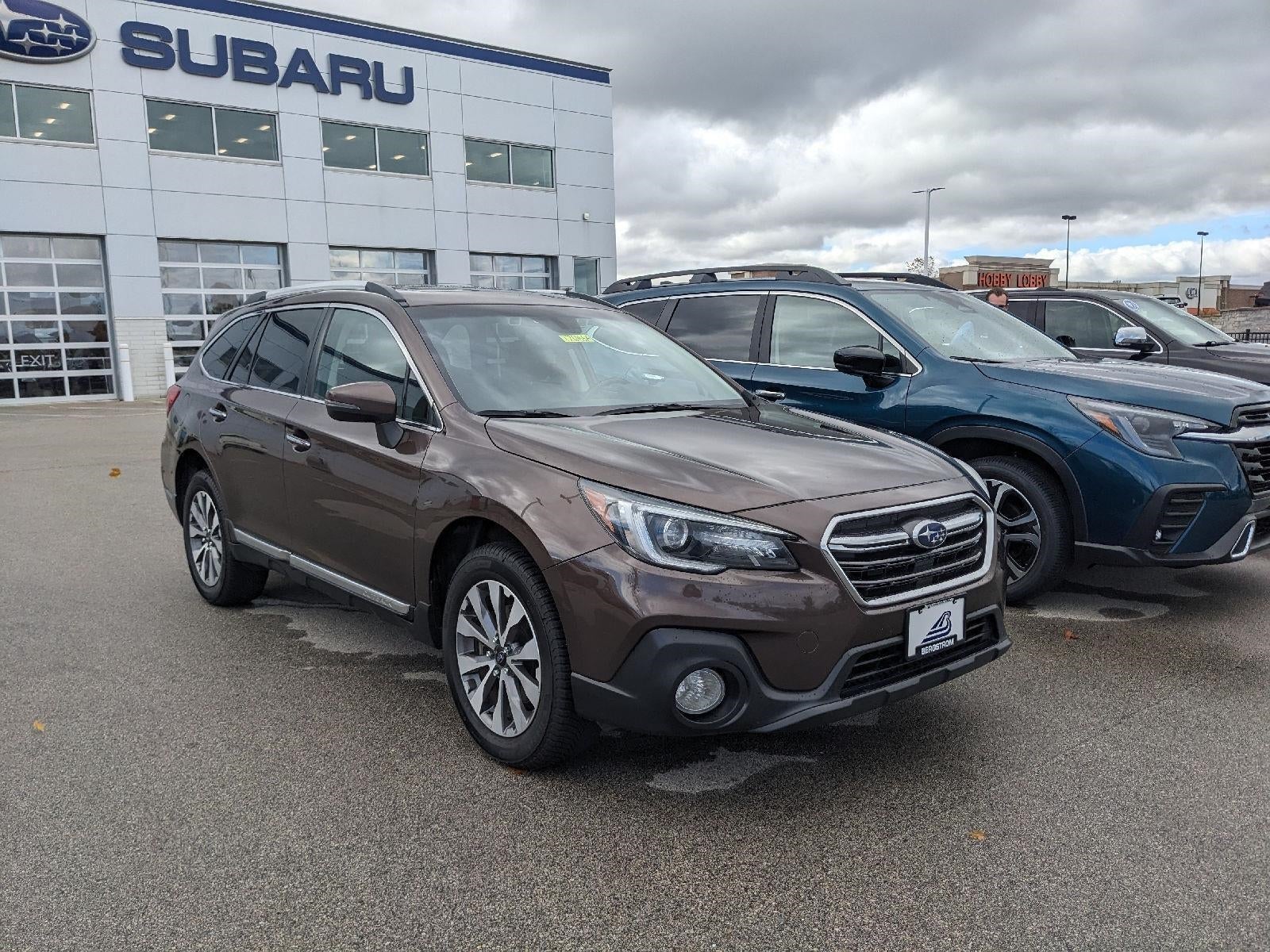 2019 Subaru Outback Premium
