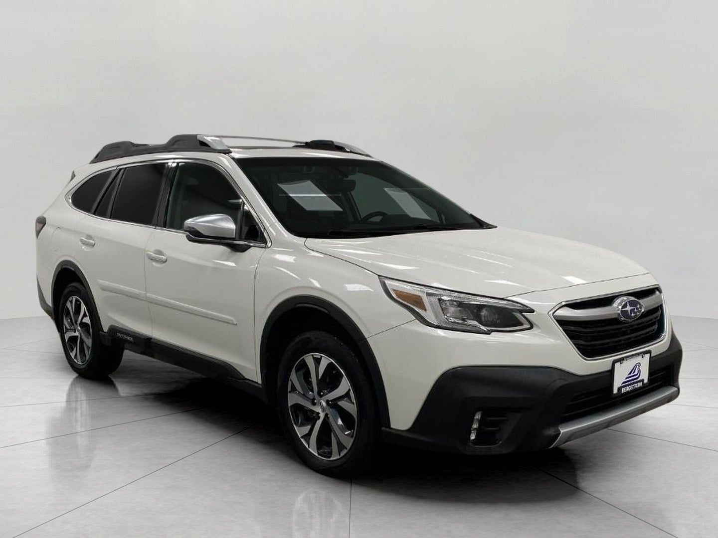 2021 Subaru Outback Touring XT's photo