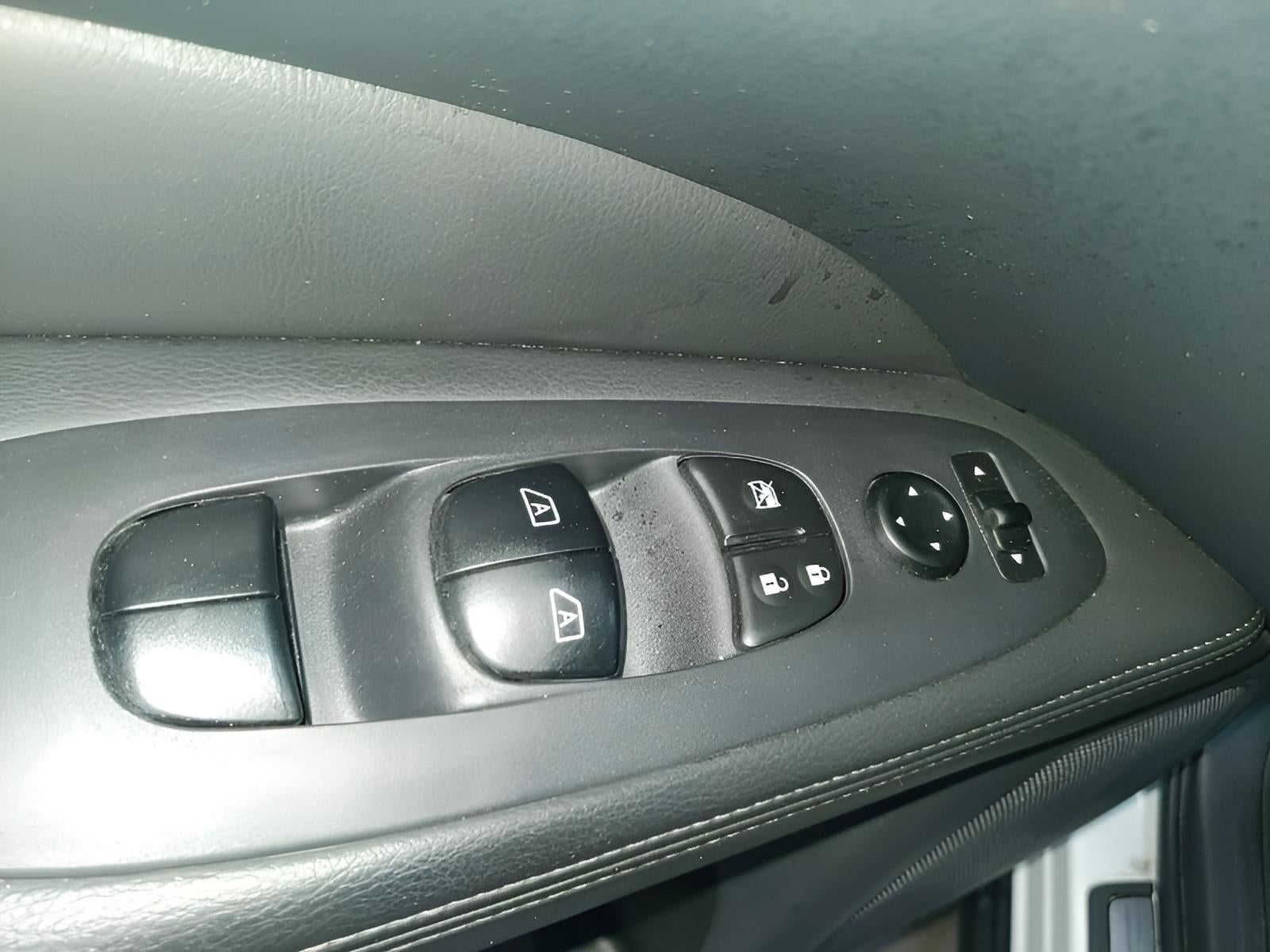 2018 Nissan Pathfinder SL