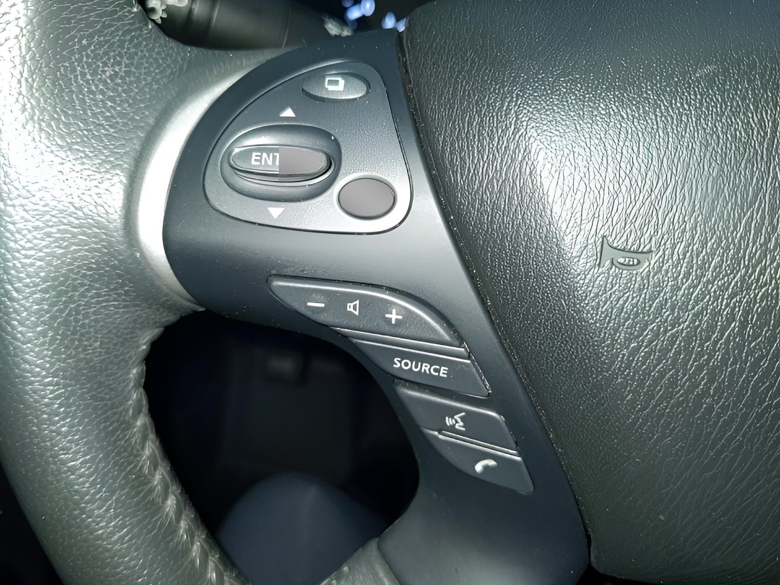 2018 Nissan Pathfinder SL