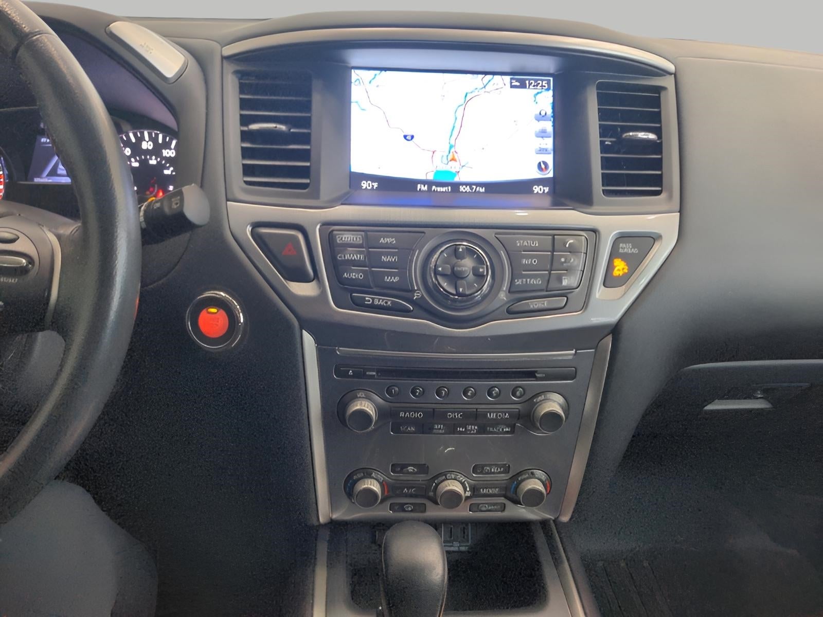 2018 Nissan Pathfinder SL