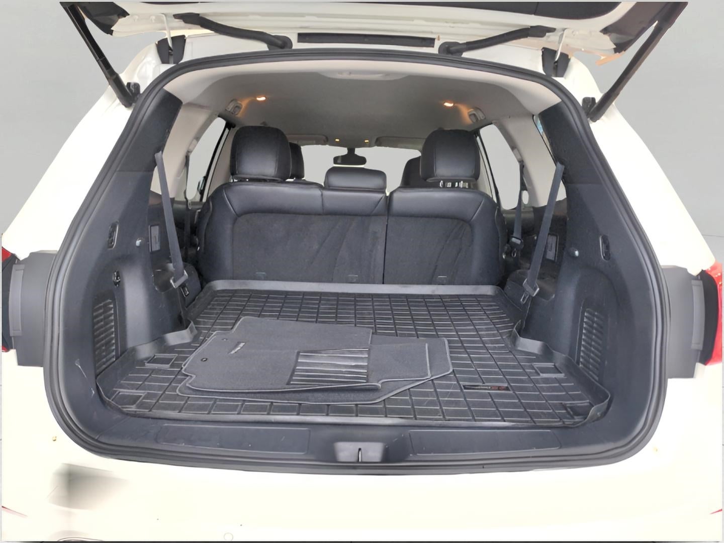 2018 Nissan Pathfinder SL