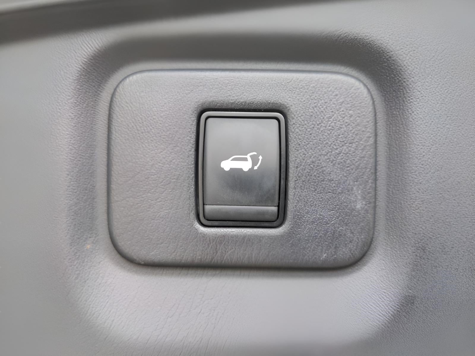 2018 Nissan Pathfinder SL