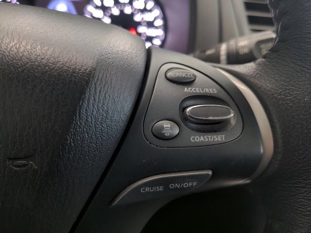 2018 Nissan Pathfinder SL