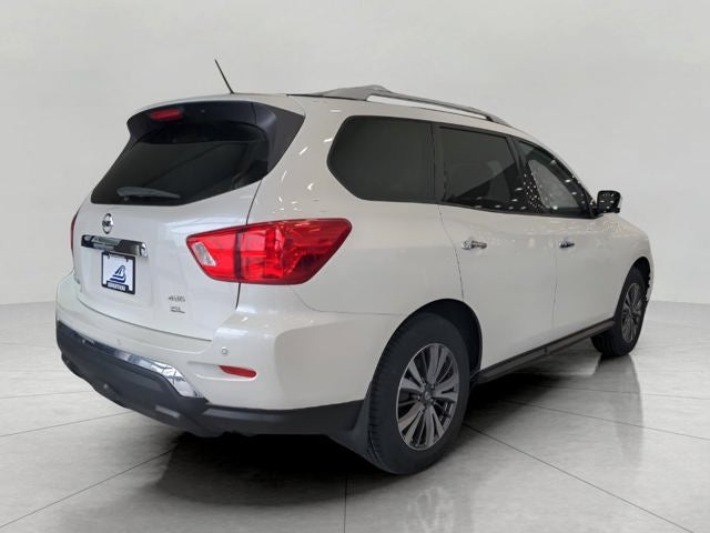 2018 Nissan Pathfinder SL