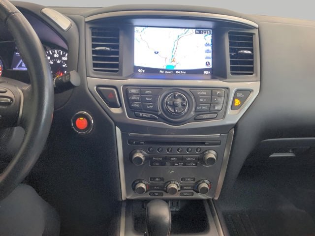 2018 Nissan Pathfinder SL