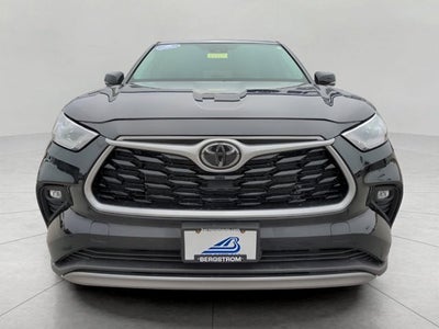 2022 Toyota Highlander LE