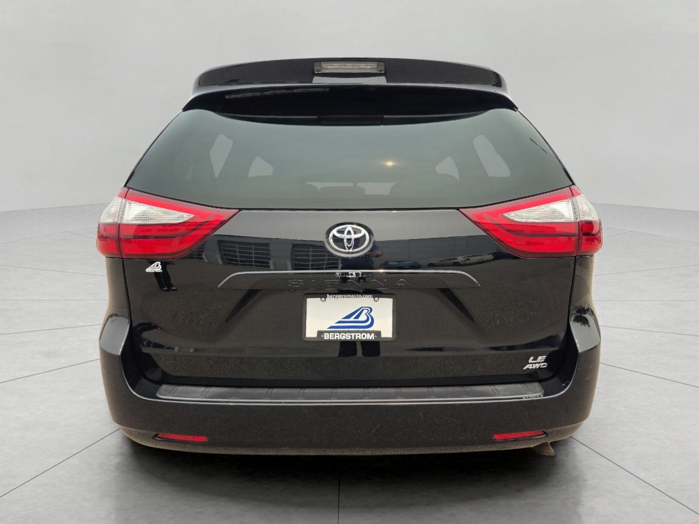 2017 Toyota Sienna LE