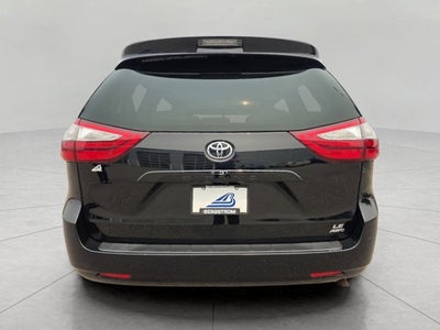 2017 Toyota Sienna LE