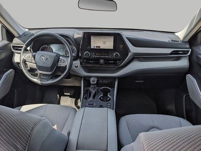 2024 Toyota Highlander LE
