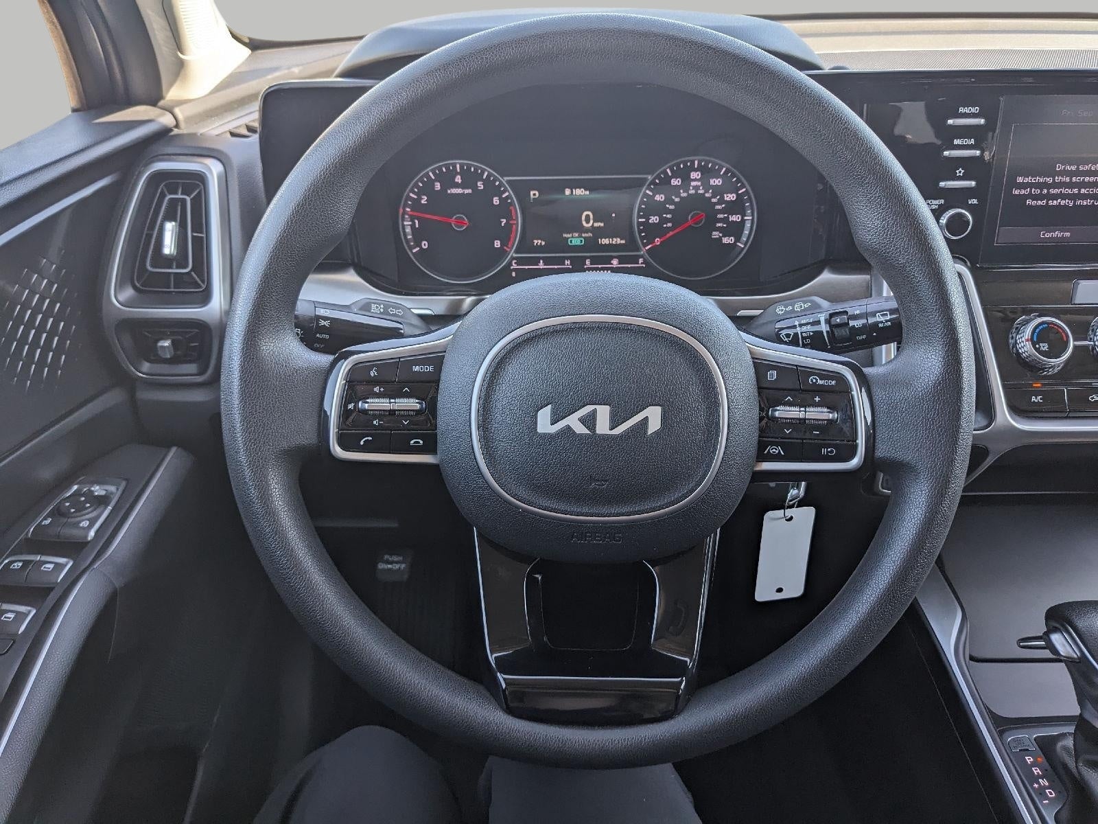 2022 Kia Sorento LX