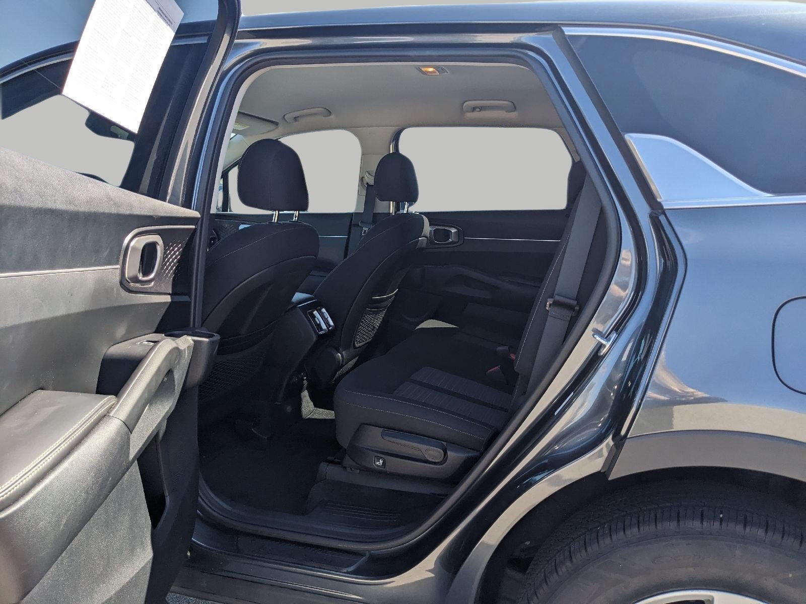 2022 Kia Sorento LX