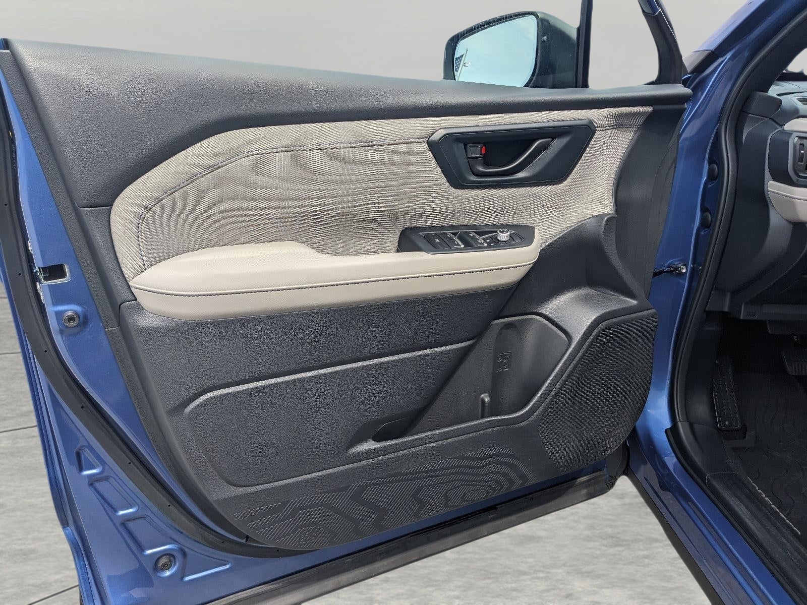 2025 Subaru Forester Premium Hybrid