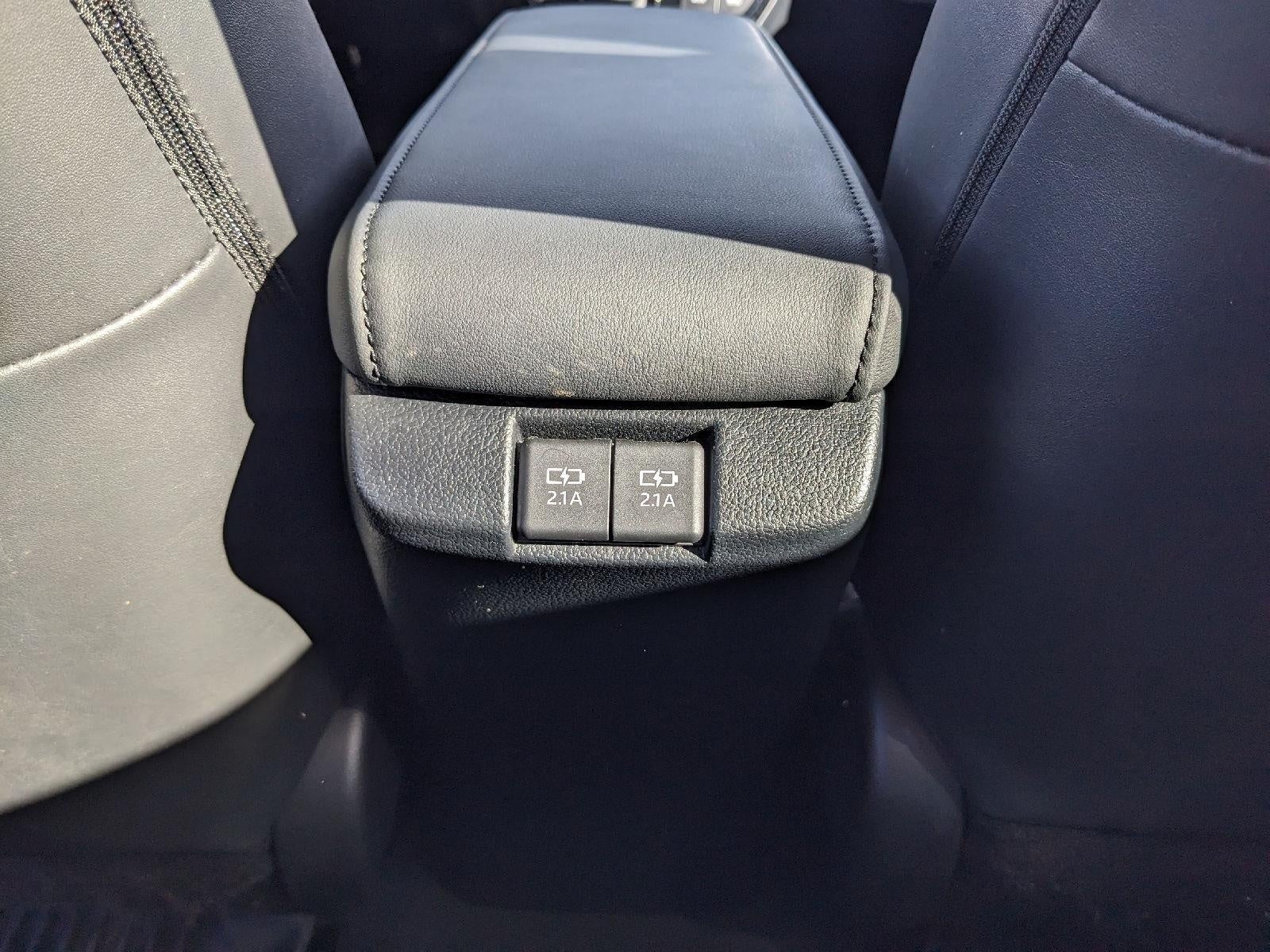 2021 Toyota Prius XLE