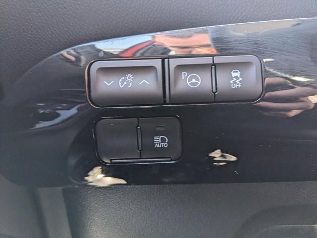 2021 Toyota Prius XLE