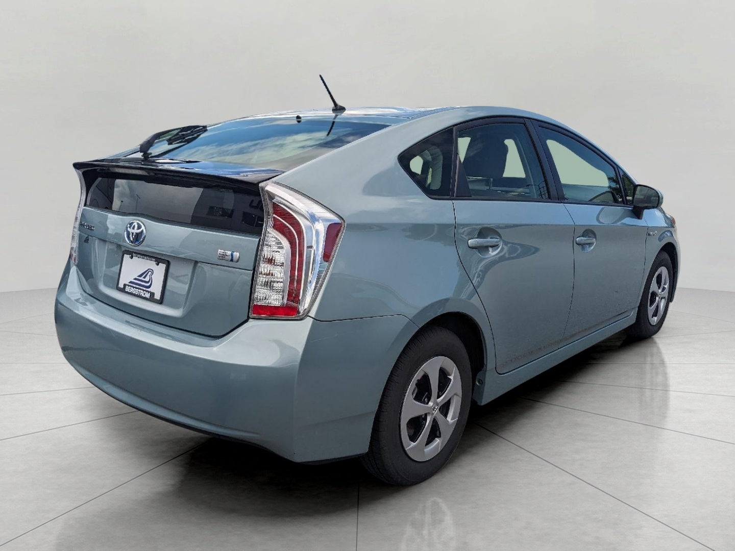 Used 2013 Toyota Prius One with VIN JTDKN3DU7D1661758 for sale in Green Bay, WI