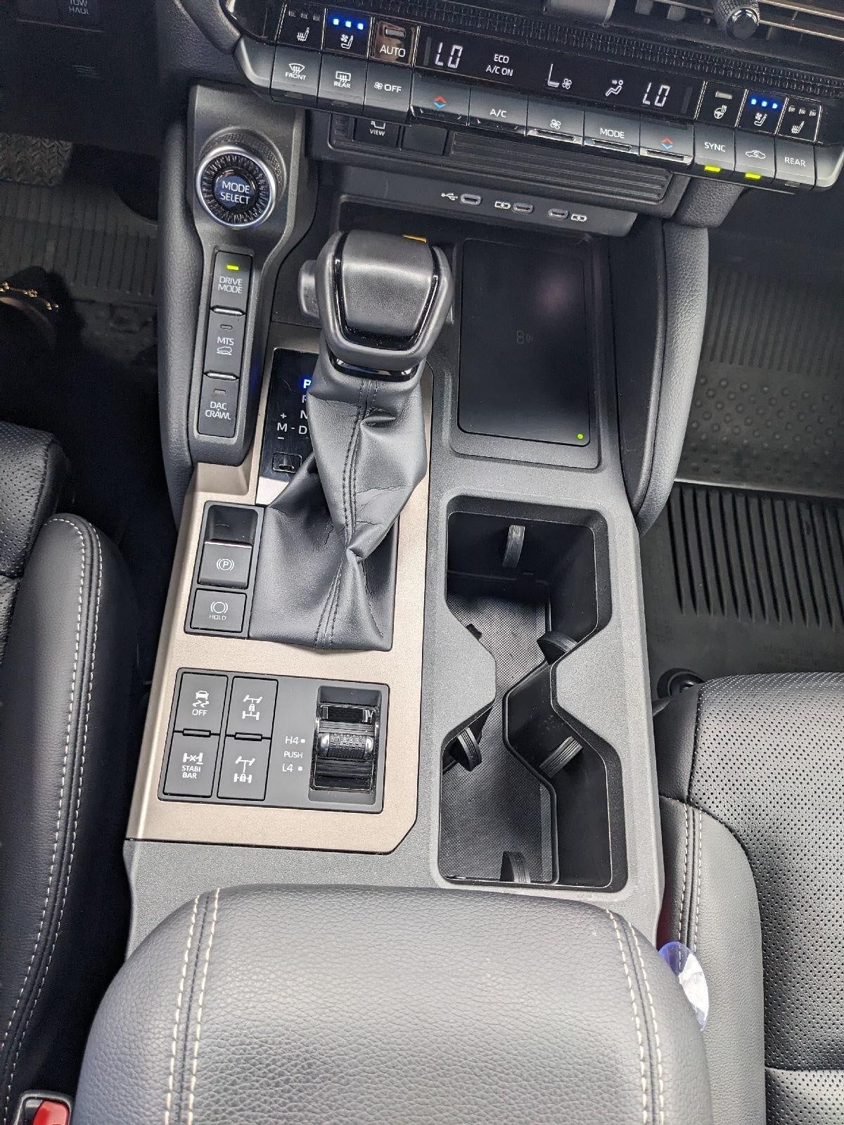 2024 Toyota Land Cruiser 4WD (Natl)
